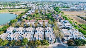 Dãy nhà biệt thự đông tăng long song lập 8x20 2.5 tầng