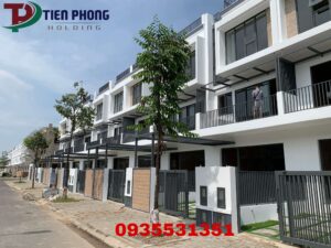 Nhà phố 5x20m 2.5 tầng dự án Đông Tăng Long - ảnh 1