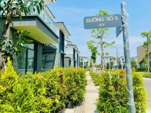 Tiến độ Gladia by The Waters tháng 7/2025 – Hình 27 cập nhật công trường từ nhiều góc nhìn