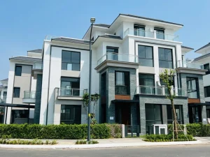 Tiến độ Gladia by The Waters tháng 7/2025 – Hình 29 cập nhật công trường từ nhiều góc nhìn