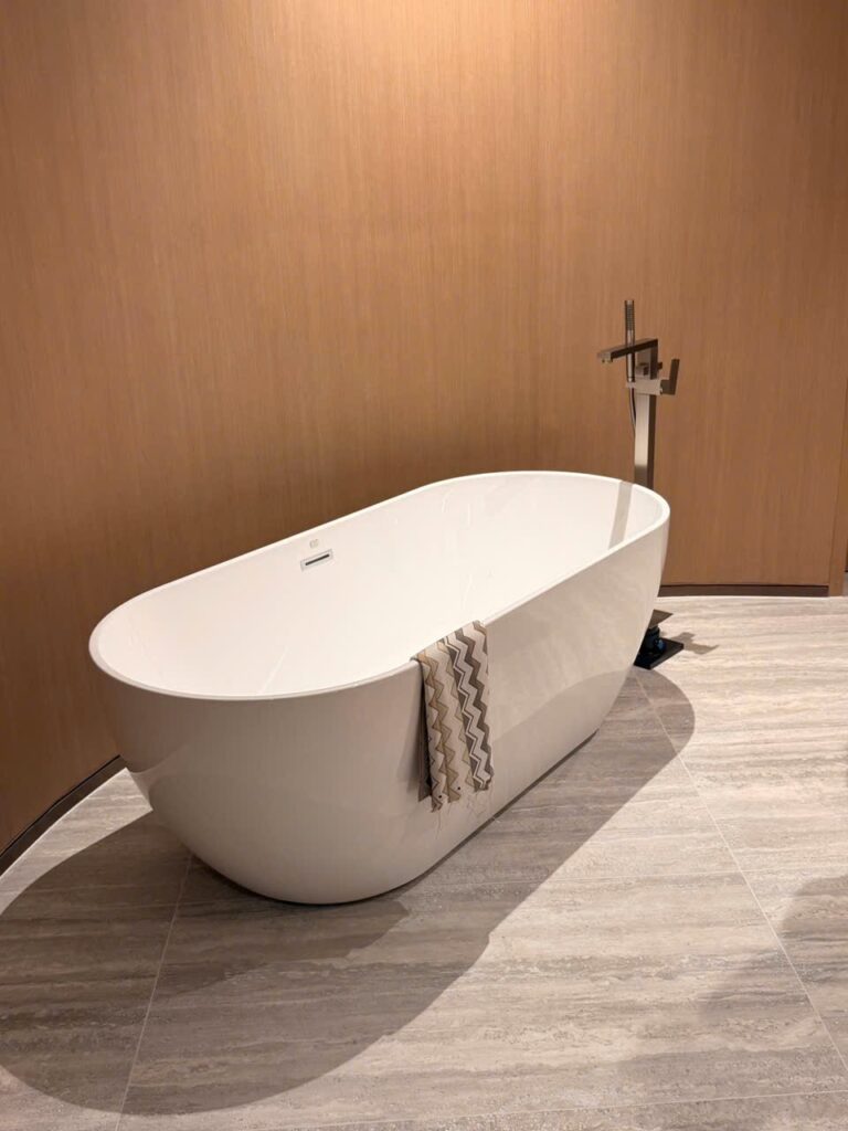 Danh mục bàn giao palm river: tiêu chuẩn vật liệu & thương hiệu Bồn tắm nằm và bộ vòi sen đứng cao cấp trong tiêu chuẩn bàn giao phòng tắm palm river