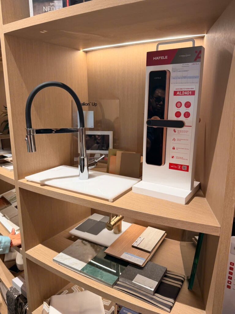 Danh mục bàn giao palm river: tiêu chuẩn vật liệu & thương hiệu Vòi rửa chậu bếp và khóa cửa điện tử hafele trong vật liệu bàn giao palm river